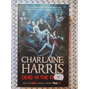 Charlaine Harris - Sookie Stackhouse #10. Dead in the Family