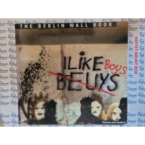 Hermann Waldenburg - The Berlin Wall Book