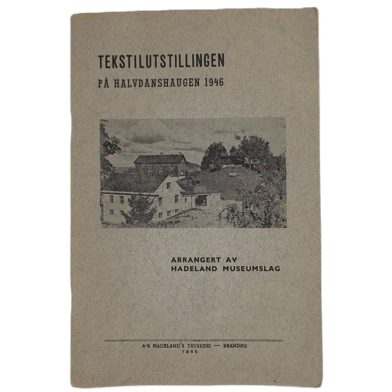 Tekstilutstillingen p Halvdanshaugen 1946